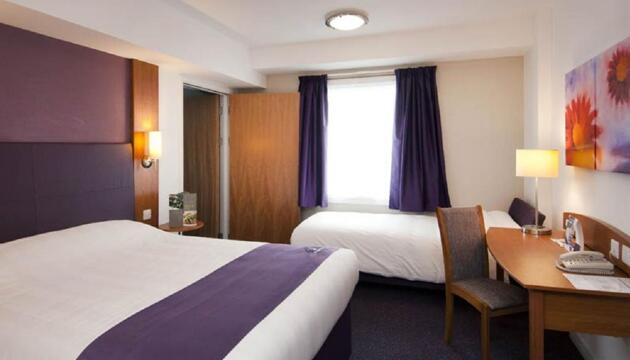 Photo – Hotel Premier Inn Halifax Town Centre