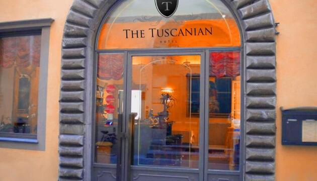 Foto de The Tuscanian Hotel