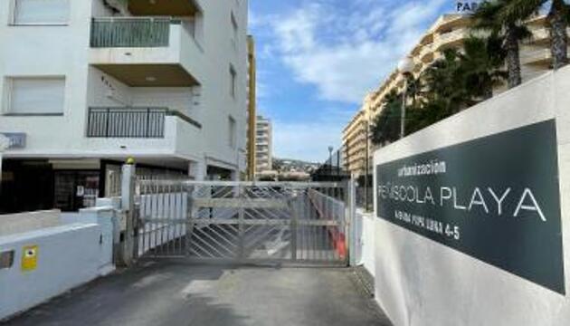 Foto de Apartamentos Alpen1 Peñiscola Playa 1era Linea