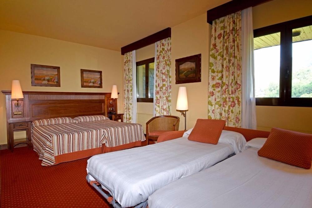 Foto del exterior de RVHotels Tuca