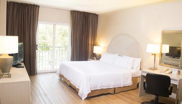 Foto de Holiday Inn Express Monterrey Galerias-San Jeronimo, an IHG Hotel