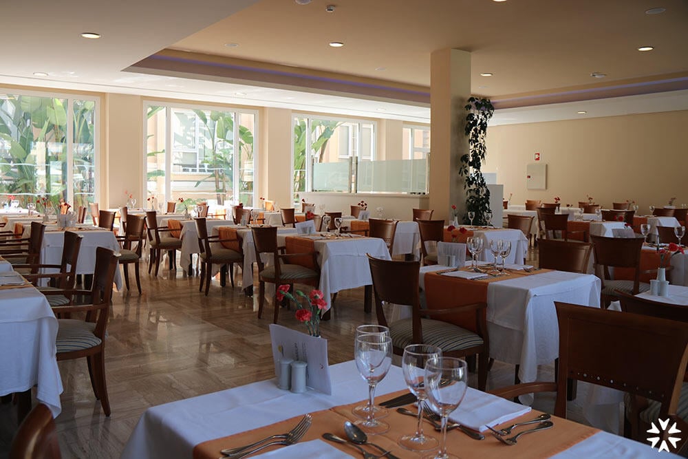 Foto de restauración de Hotel Hipotels Playa La Barrosa - Adults Only
