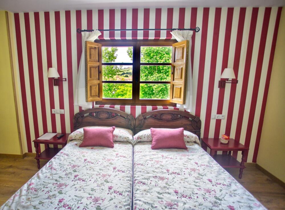 Foto de una habitación de Hotel Colonial de Santillana