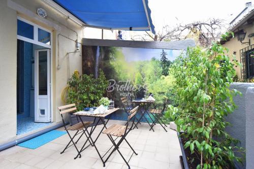 Foto del exterior de Brothers Hostel