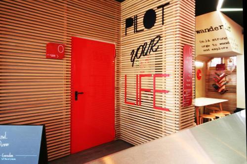 Foto de los servicios de PILOT Design Hostel &amp;amp; Bar