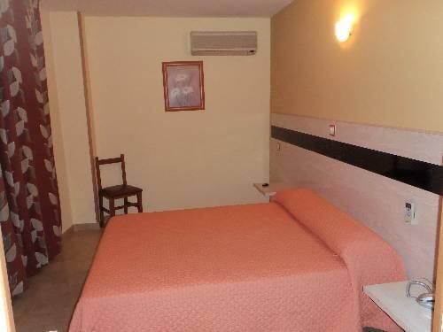 Foto de una habitación de Hostal Fronton