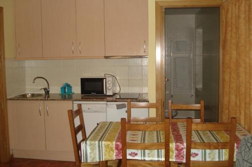 Foto de restauración de Aparthotel Llempó