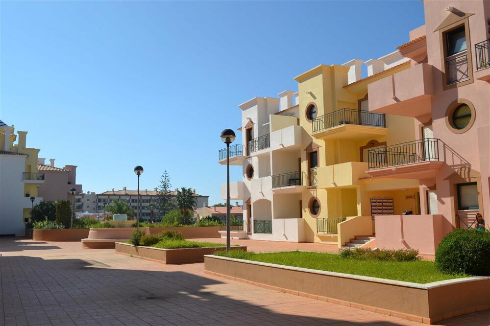 Eden Village Apartments, Vilamoura. Desde 71.53€