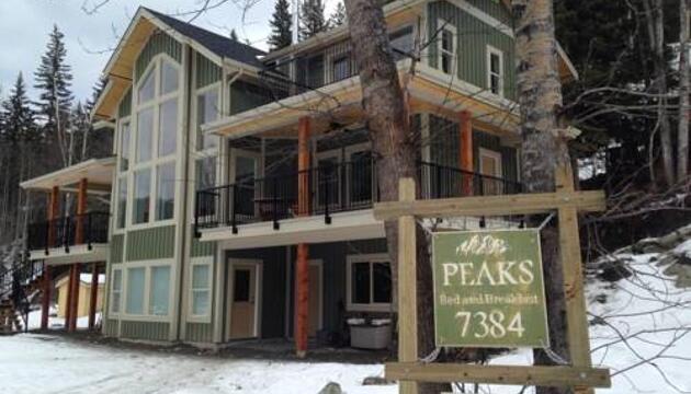 Photo – Peaks Bed and Breakfast
