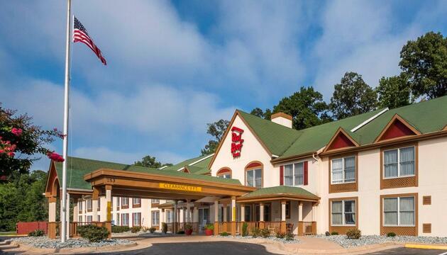 Photo – Hotel Red Roof Inn &amp; Suites Stafford