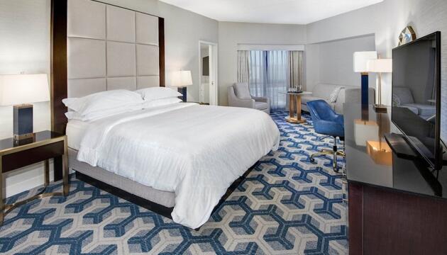 Photo – Sheraton Eatontown Hotel
