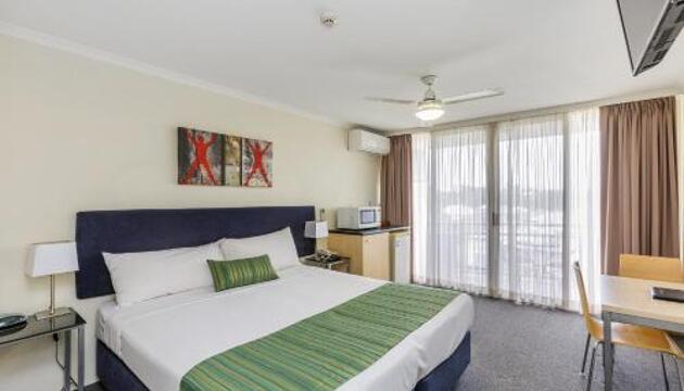 Photo – The Wellington Apartment Hotel