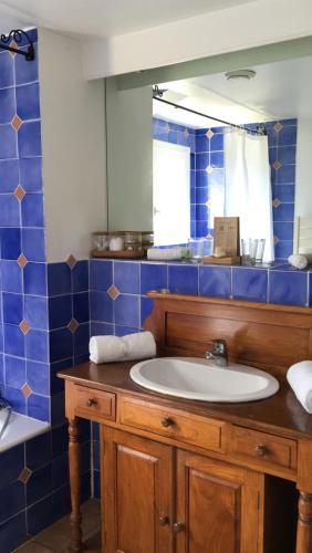 Bathroom – Hotel Auberge La Fenière