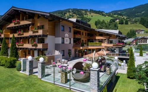 Hotel Interstar, Saalbach - Reserving