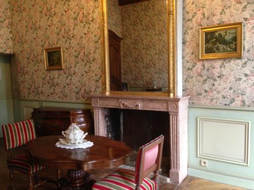 Foto de una habitación de Hotel Château de la Berchère