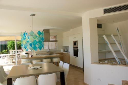 Room – Villa De Oro