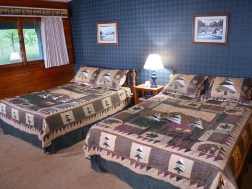 Room – Hotel Birchwood Inn