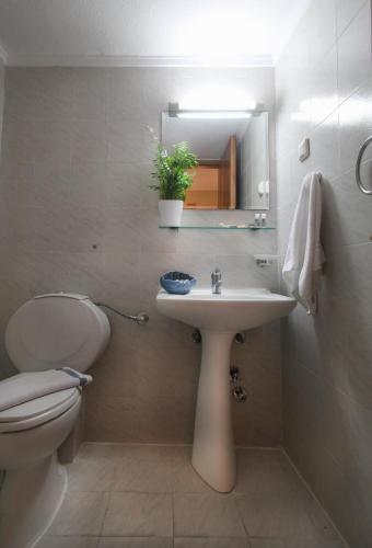 Foto del baño de Samel Hotel