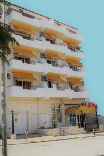 Foto del exterior de Apartamentos Turisticos Praia Grande