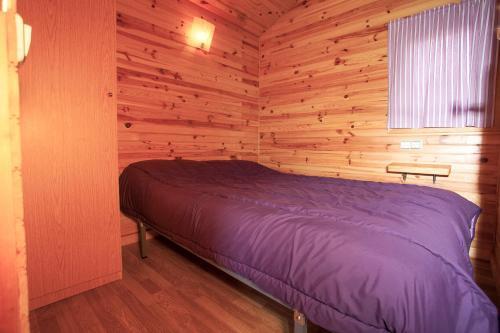 Foto de una habitación de Bungalows - Càmping El Solsonès