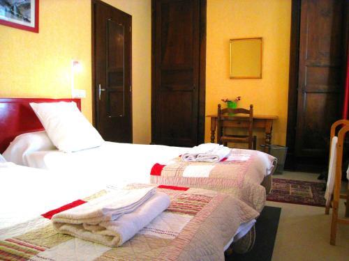 Foto de una habitación de Hôtel Les Templiers