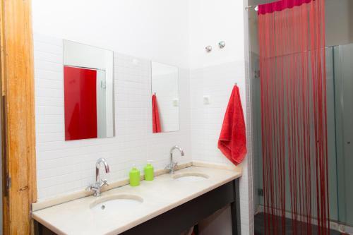 Foto del baño de This Is Lisbon Hostel
