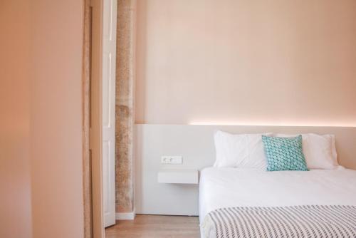 Foto de una habitación de Apartamentos PIPADOURO by YoursPorto