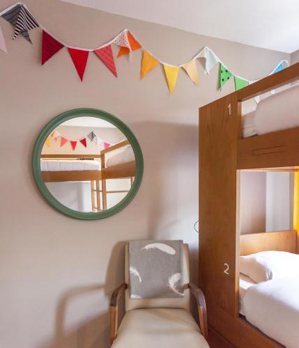 Foto de una habitación de Being Porto Hostel