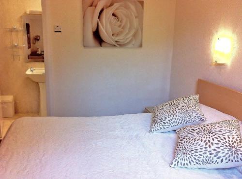 Foto de una habitación de Burley Court Hotel