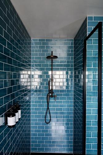 Bathroom – Cult Hotels The George Cheltenham