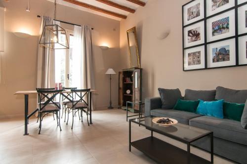 Foto de restauración de Apartamentos Weflating Suites Sant Antoni Market