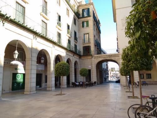 Foto del exterior de Albergue Old Centre Inn Alicante