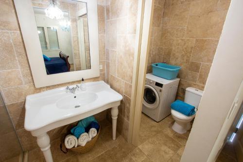 Room – Apartments El Trupial