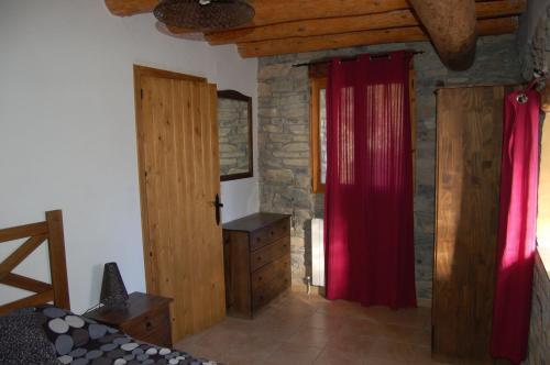 Foto di una camera da Apartamentos Borda Falceto