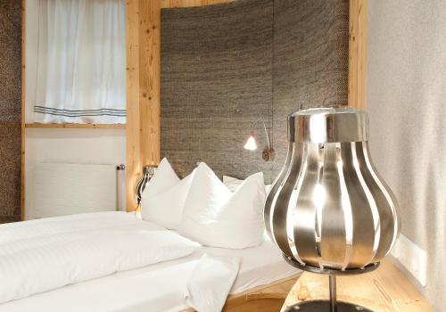 Room – Hotel Weisses Rössl