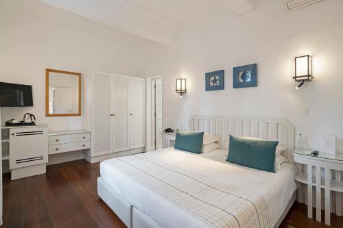 Foto de una habitación de Hotel Albatroz Beach &amp;amp; Yacht Club