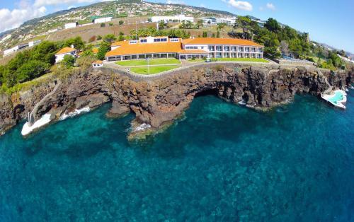Foto del exterior de Hotel Albatroz Beach &amp;amp; Yacht Club