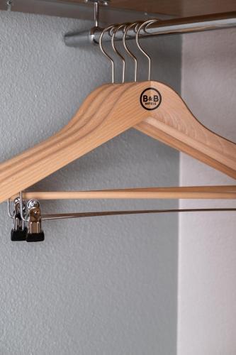 Foto de una habitación de B&amp;amp;B Hotel Saint-Witz