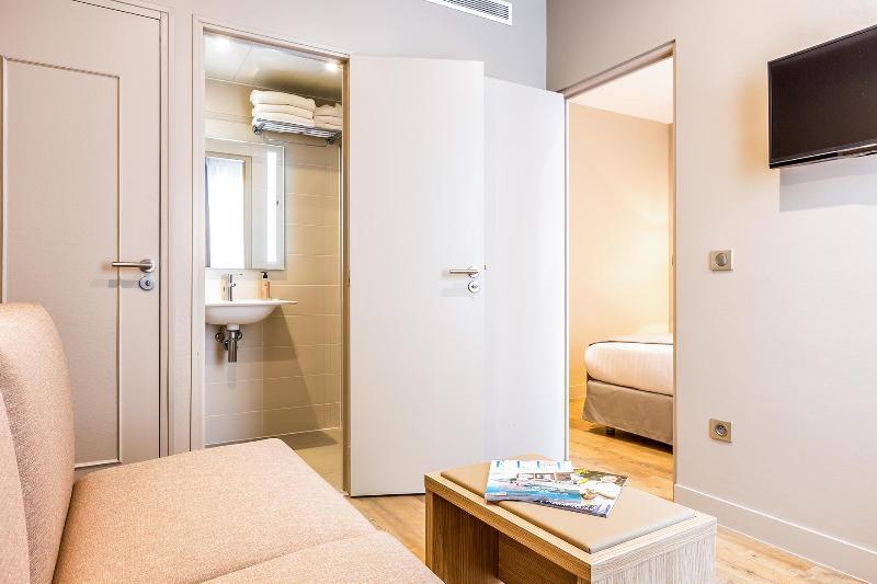 Foto general de Paris d&amp;#039;Issy Hôtel Porte de Versailles