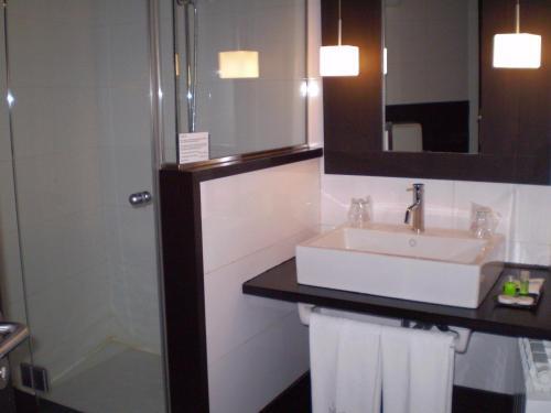 Foto del baño de Apartamentos La Plaza