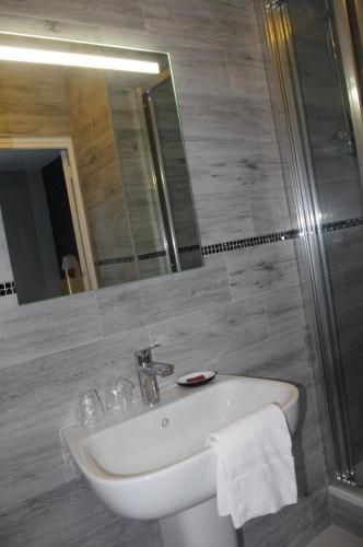 Foto del baño de Hôtel De Paris