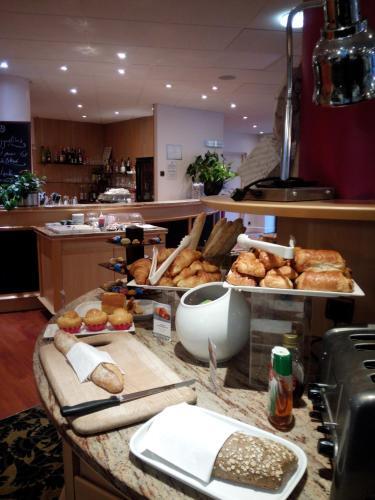 Foto de restauración de Hotel Mercure Epinal Centre - Room Service