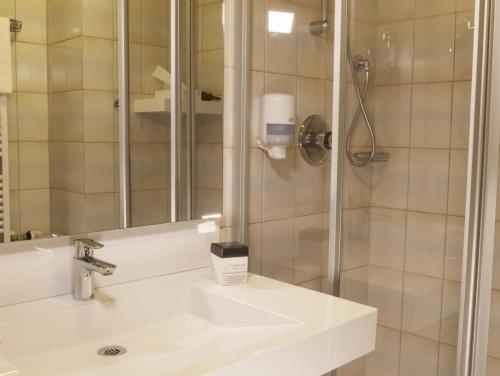 Foto del baño de Kinder- &amp;amp; Gletscherhotel Hintertuxerhof