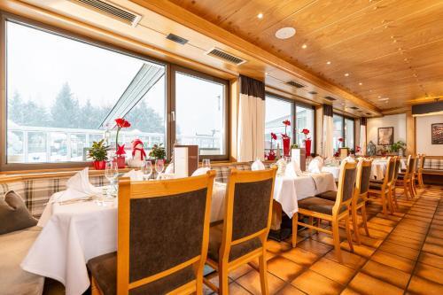 Foto de restauración de Kinder- &amp;amp; Gletscherhotel Hintertuxerhof