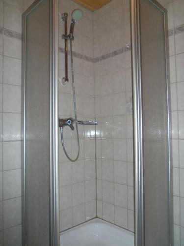 Foto del baño de Hotel Schwarzer Adler