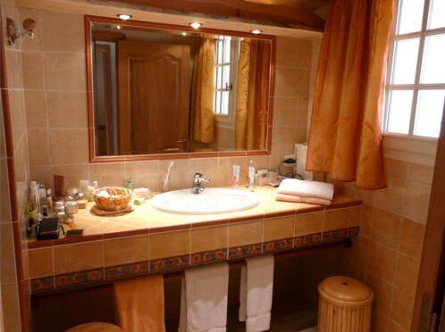 Foto del baño de L&amp;#039; Escapade Hôtel &amp;amp; Restaurant