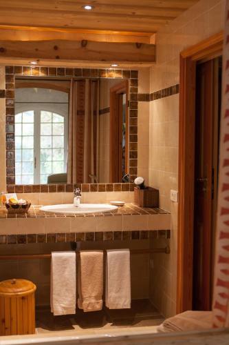 Foto del baño de L&amp;#039; Escapade Hôtel &amp;amp; Restaurant