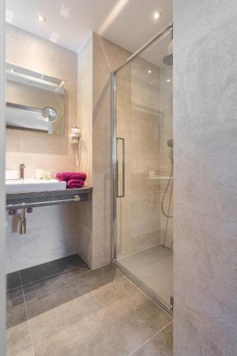 Foto del baño de Garni Vierjahreszeiten