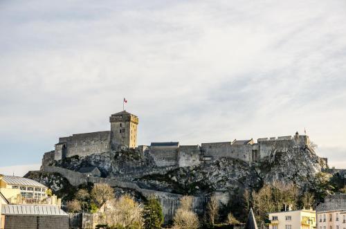 Foto general de Hôtel Croix des Bretons - Lourdes Pyrénées