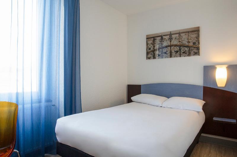 Foto de una habitación de The Originals Access, Hôtel Bourges Gare